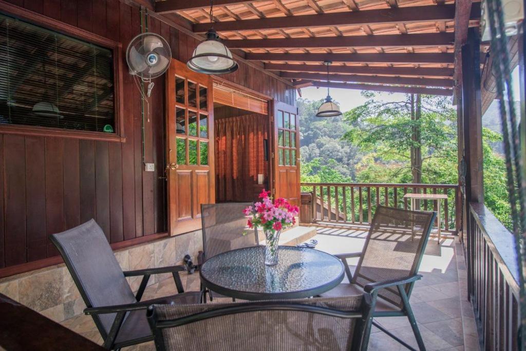 De Serenity - Exclusive Jungle Retreat Seremban Extérieur photo